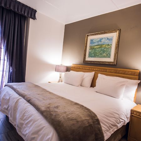 Airport Inn And Suites Edenvale Εξωτερικό φωτογραφία