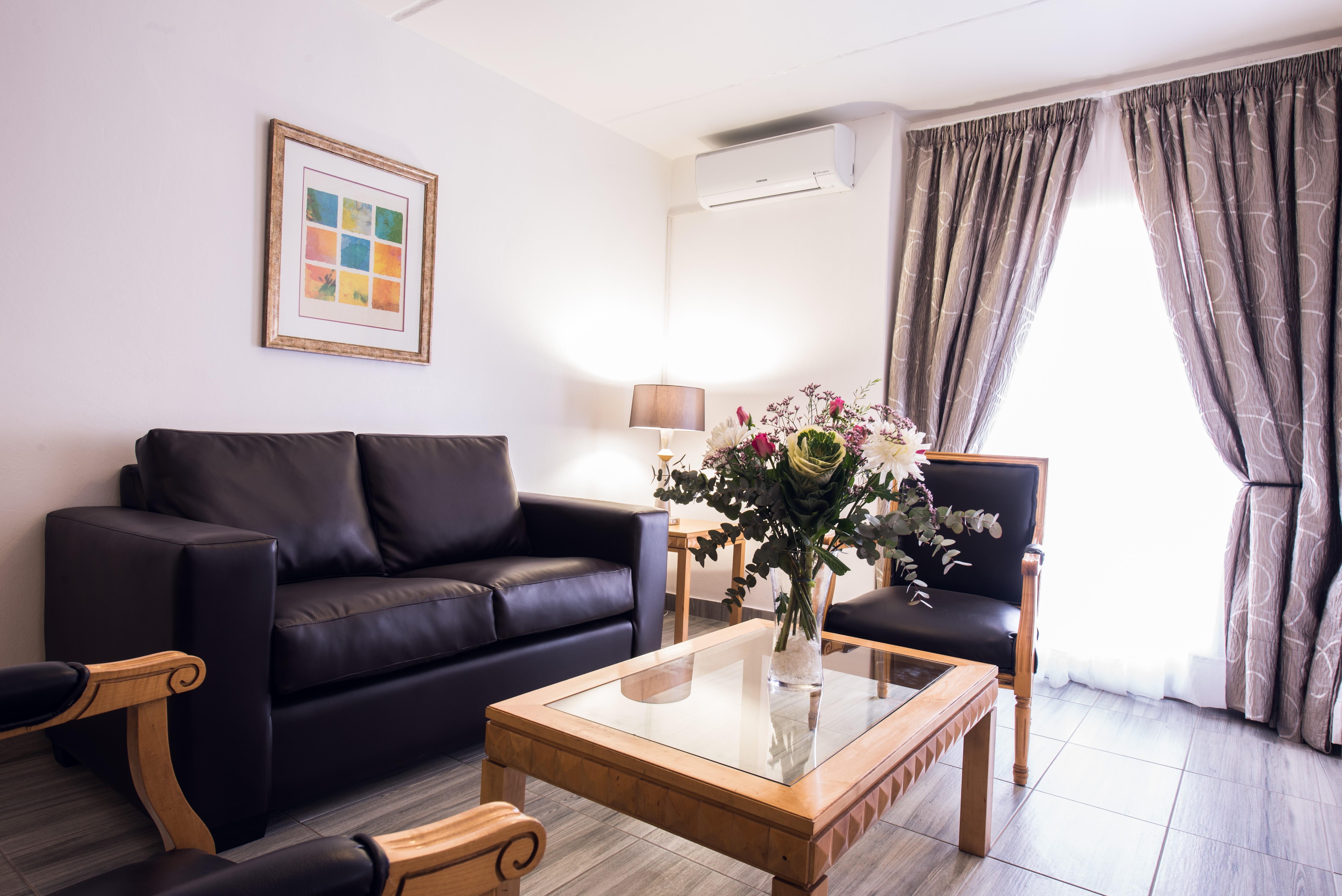 Airport Inn And Suites Edenvale Εξωτερικό φωτογραφία