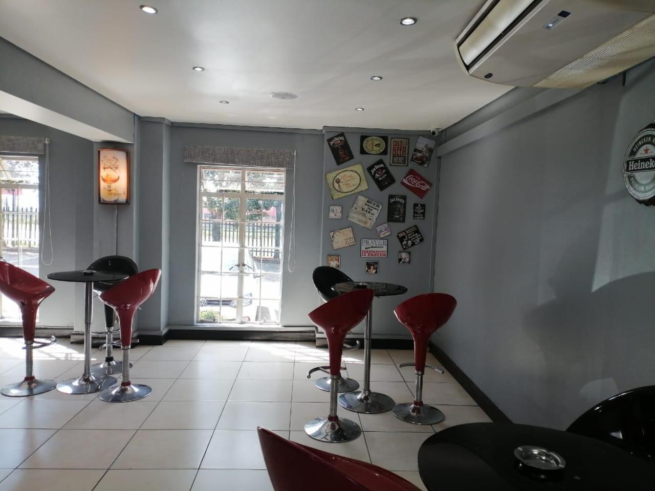 Airport Inn And Suites Edenvale Εξωτερικό φωτογραφία