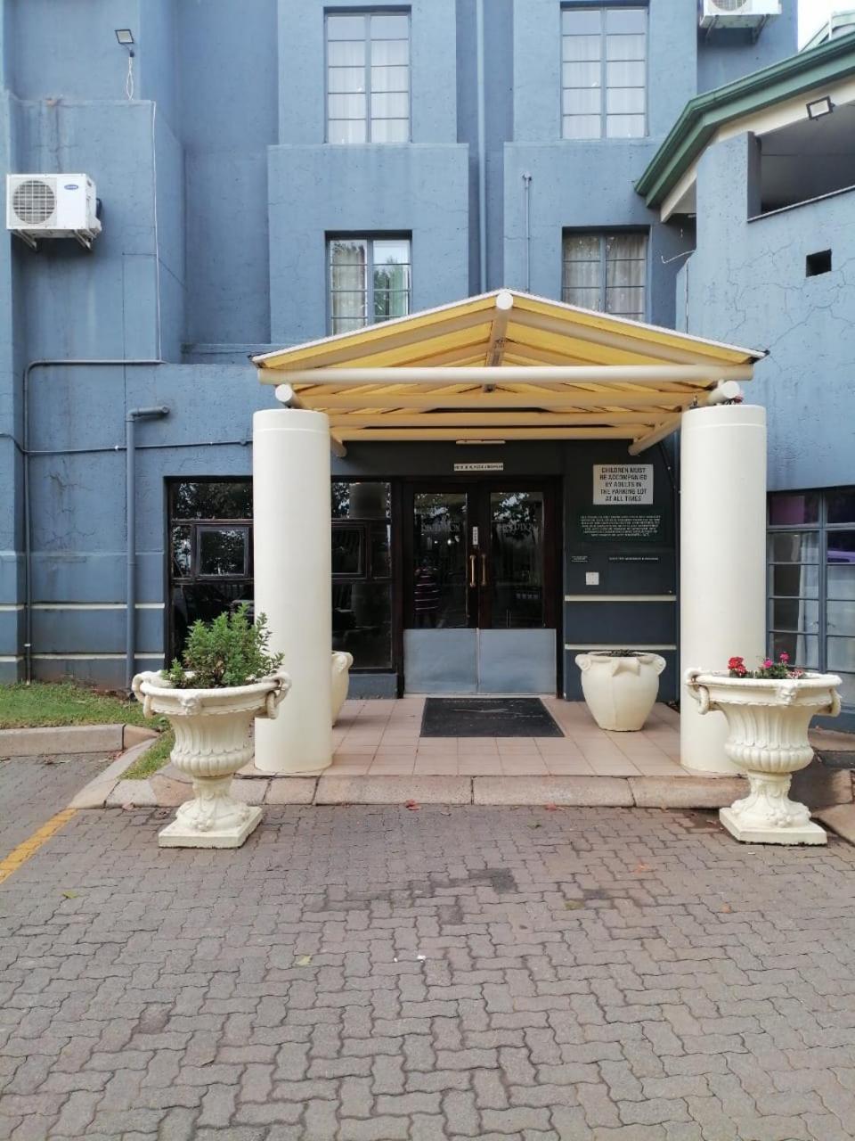Airport Inn And Suites Edenvale Εξωτερικό φωτογραφία