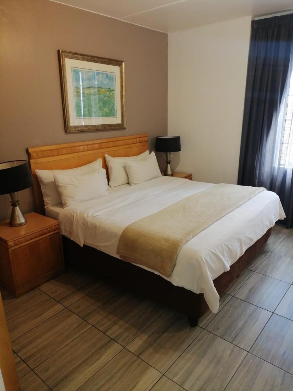 Airport Inn And Suites Edenvale Εξωτερικό φωτογραφία
