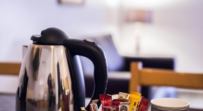 Airport Inn And Suites Edenvale Εξωτερικό φωτογραφία